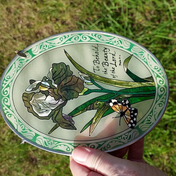 Amia Hanging Suncatcher Flowers w/Butterfly 6 7/8inLx5 1/3in.W+Chain,GUC - Picture 3 of 8